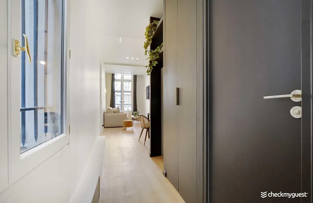 Charming Apartment - 3Br-8P - Le Marais-1